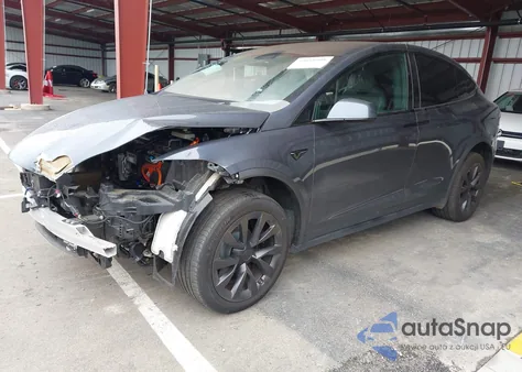 2022 Tesla Model X Plaid Tri Motor All-Wheel Drive from USA, damaged, VIN 7SAXCBE64NF332324